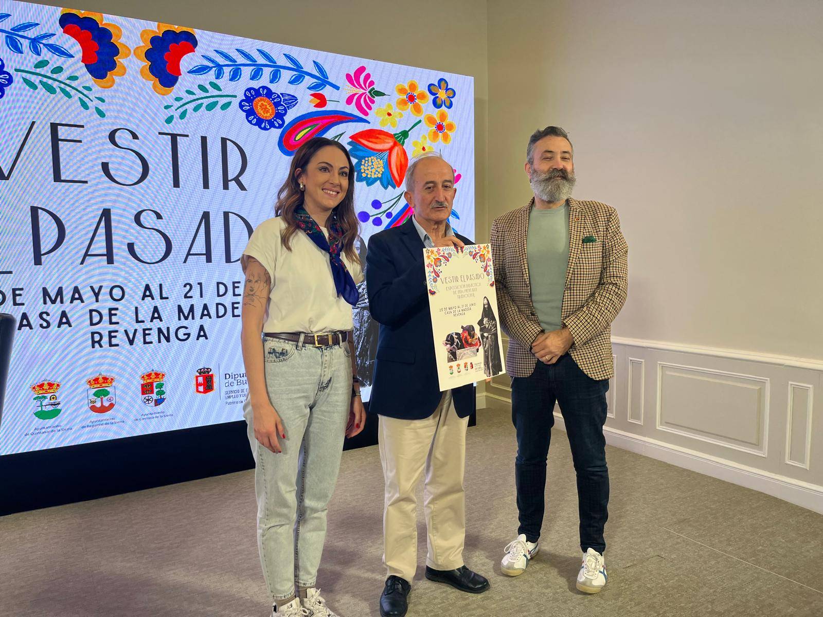 Exposición didáctica Vestir el Pasado
